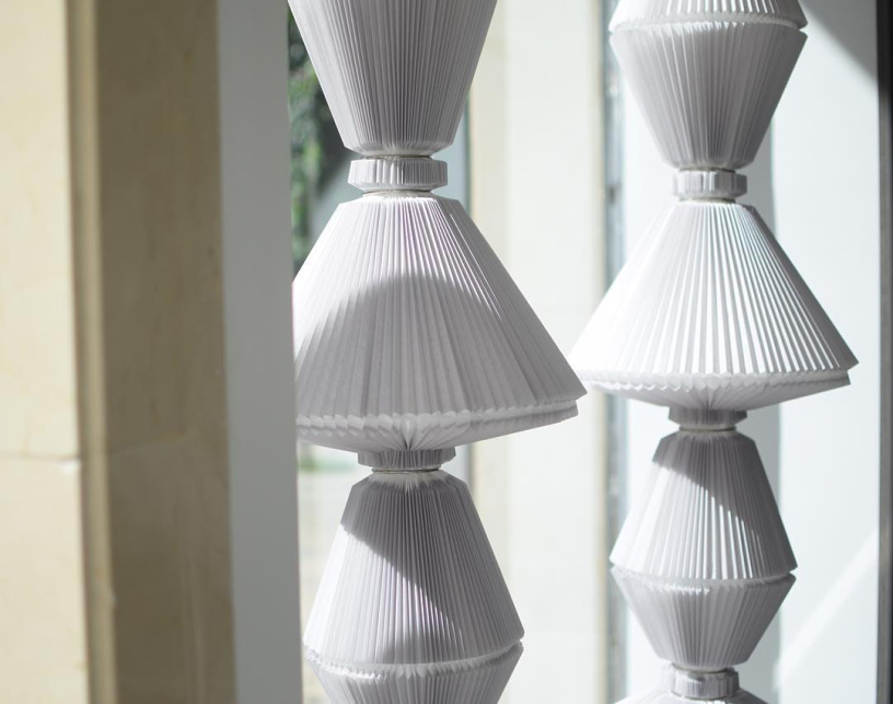 OÏPHORIQUE P - Floor lamp by Parachilna - Barcelonaconcept